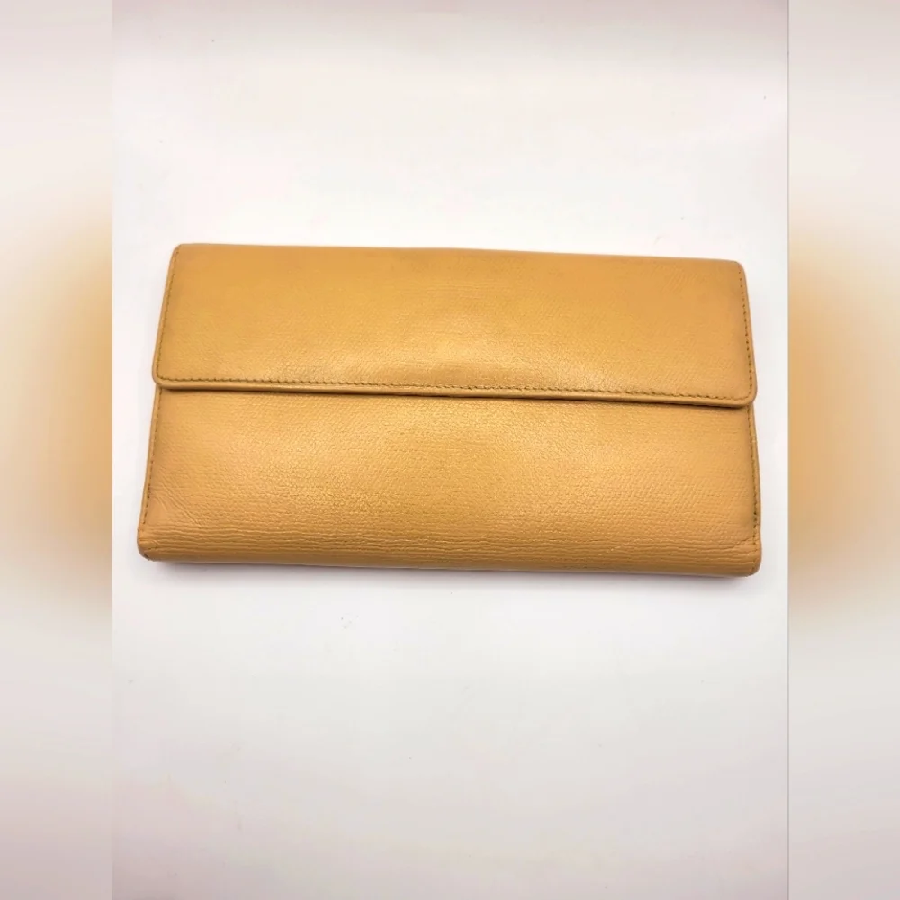 Chanel Coco Button Beige Gold Long Grained Wallet